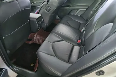 Toyota Camry 2018, 108800 км, за 105259.76 CNY - фото 3