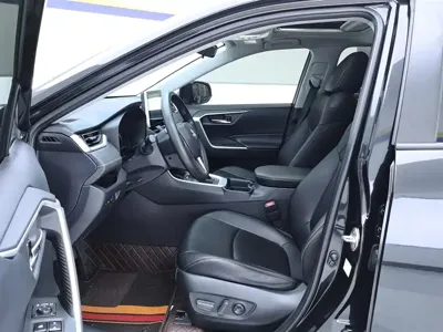 Toyota RAV4 2023, 51600 км, за 108800 CNY - фото 9