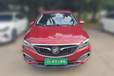 Buick Verano 2018, 44200 км, за 35437.81 CNY