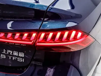 Audi A7L 2024, 61800 км, за 213000 CNY - фото 7
