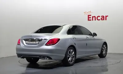Mercedes-Benz C-Class 2016, 95732 км, за 12500000 KRW - фото 2
