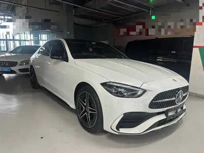 Mercedes-Benz C-Class 2023, 50000 км, за 152600 CNY