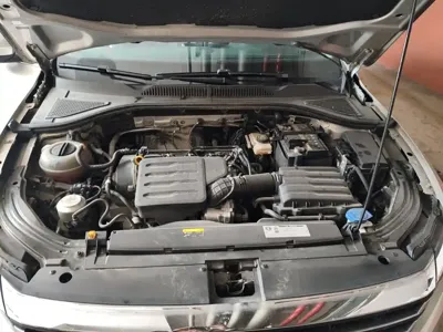 Volkswagen Lavida 2019, 71300 км, за 36800 CNY - фото 11