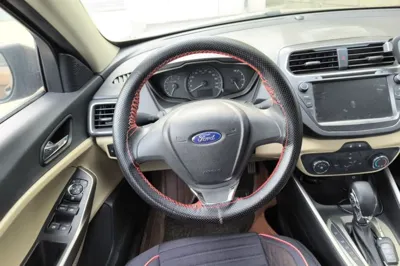 Ford Escort 2017, 62900 км, за 27830.89 CNY - фото 10