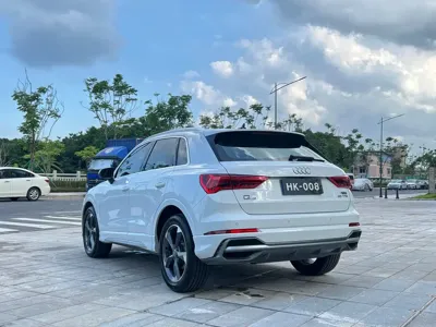 Audi Q3 2019, 35000 км, за 88800 CNY