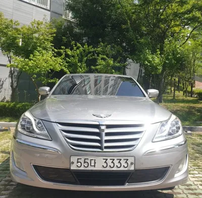 Hyundai Genesis 2014, 239000 км, за 7500000 KRW
