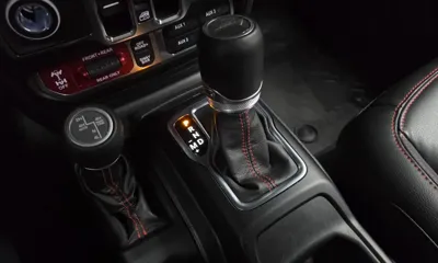 Jeep Gladiator 2022, 10663 км, за 999990000 KRW - фото 9