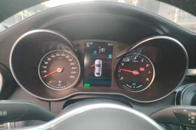 Mercedes-Benz C-Class 2019, 67200 км, за 110425.43 CNY - фото 16