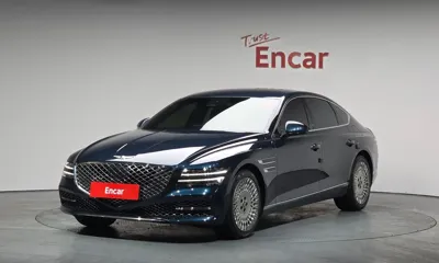 Genesis G80 · 2023 год