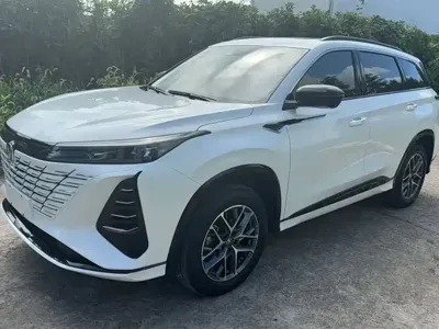 Changan 长安CS75PLUS · 2023 год