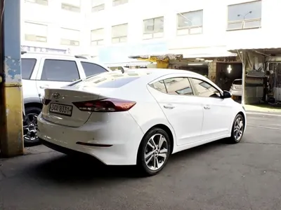 Hyundai Avante 2018, 124697 км, за 7900000 KRW