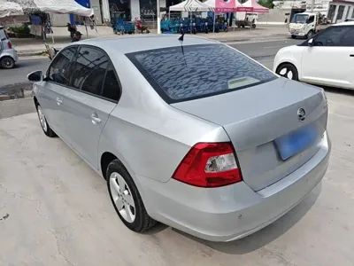 Skoda Rapid 2014, 94300 км, за 15100 CNY - фото 5
