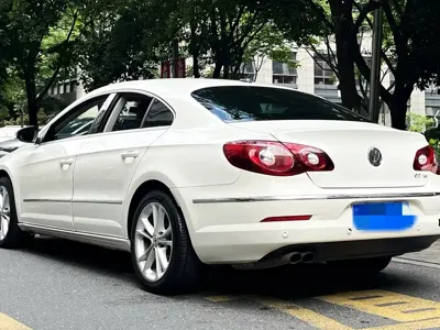 Volkswagen CC 2013, 120000 км, за 27799 CNY