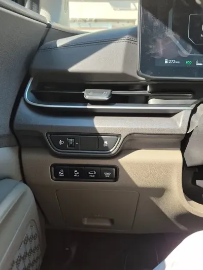 Kia Canival 2025, 8131 км, за 26740000 KRW - фото 8