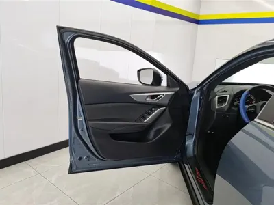 Mazda CX-4 2018, 50700 км, за 48300 CNY - фото 7