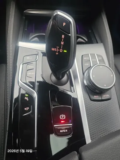 BMW 5-Series 2023, 15868 км, за 99990000 KRW - фото 9