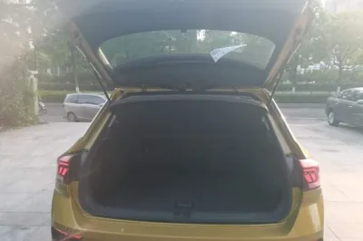 Volkswagen T-Roc 2018, 68000 км, за 71598.65 CNY - фото 27