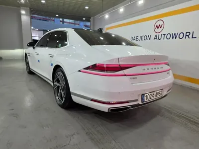Genesis G90 2023, 78954 км, за 65900000 KRW