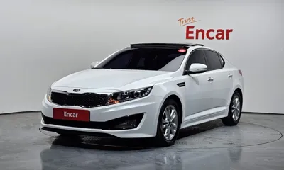 Kia K5 · 2013 год