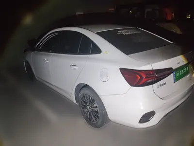 Roewe i5 2021, 75000 км, за 43908.08 CNY