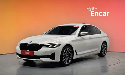 BMW 5-Series · 2021 год