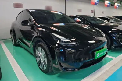 Tesla Model Y 2022, 55599 км, за 178460.29 CNY - фото 3
