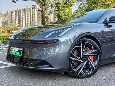 Lynk & Co Z10 2025, 18000 км, за 149800 CNY