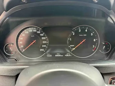 BMW 3 Series 2018, 85000 км, за 85000 CNY - фото 11