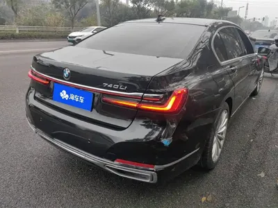 BMW 7 Series 2021, 138500 км, за 294000 CNY - фото 3