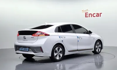 Hyundai Ioniq 2017, 189256 км, за 7990000 KRW - фото 2