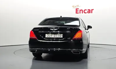 Genesis EQ900 2016, 75625 км, за 21000000 KRW