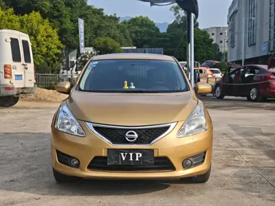 Nissan Tiida 2014, 80000 км, за 21800 CNY