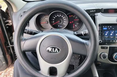 Kia Forte 2014, 44100 км, за 20038.13 CNY - фото 11
