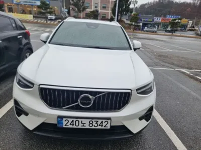 Volvo XC40 · 2025 год