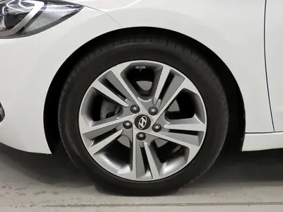 Hyundai Avante 2018, 77281 км, за 11200000 KRW - фото 5