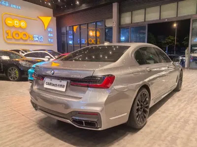 BMW 7 Series 2019, 97000 км, за 288000 CNY