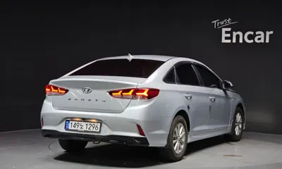 Hyundai Sonata 2018, 163389 км, за 7900000 KRW