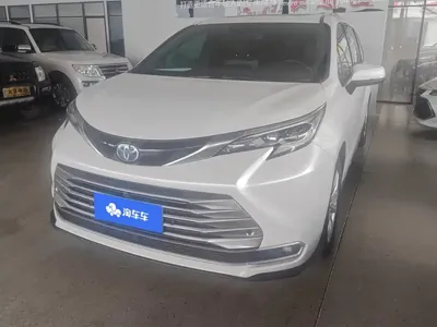 Toyota Sienna · 2022 год