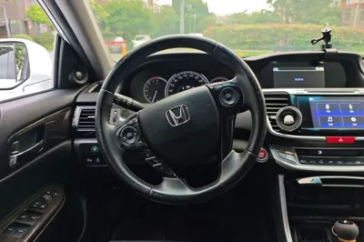 Honda Accord 2016, 130100 км, за 76565.53 CNY - фото 9