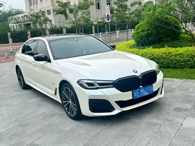 BMW 5 Series 2021, 72000 км, за 228000 CNY