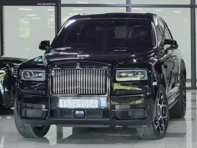 Rolls-Royce Cullinan · 2021 год