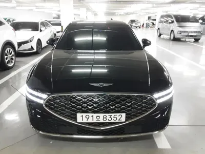 Genesis G90 · 2023 год