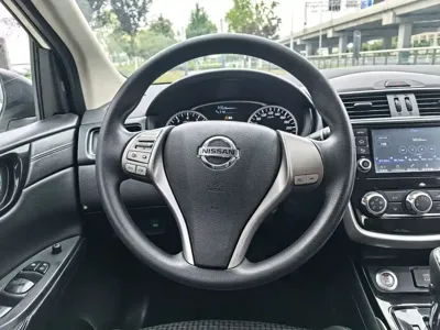 Nissan Tiida 2018, 61000 км, за 39800 CNY - фото 12