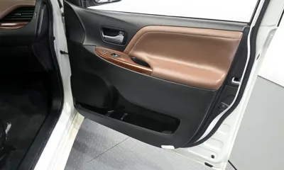 Toyota Sienna 2017, 56612 км, за 44440000 KRW - фото 24
