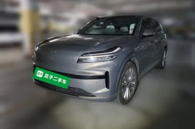 ONVO Luxeed L90 · 2025 год
