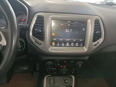 Jeep Compass 2018, 98300 км, за 35100 CNY - фото 13