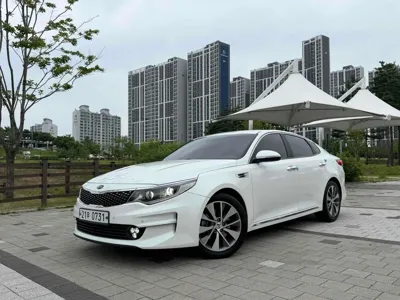 Kia K5 · 2016 год