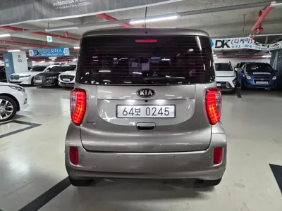 Kia Ray 2017, 18608 км, за 11000000 KRW