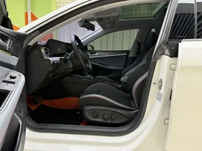 Volkswagen Lamando 2023, 26000 км, за 119800 CNY