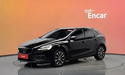 Volvo V40 · 2019 год